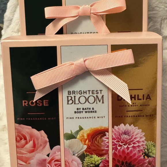 Bath & Body Works Fragrance Mist Trio - Rose, Brightest Bloom, Dahlia. NIB - Picture 5 of 5